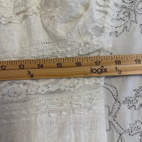Intimately LOGG Size Large Victoria Top Sheer Ivory Lace Long Sleeve Pullover - Picture 6 of 10